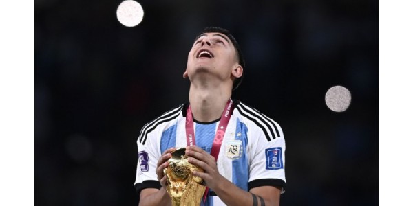 Paulo Dybala lesionou-se e voltou a ficar de fora da programação da Argentina Paulo Dybala lesionou-se e voltou a ficar de fora da programação da Argentina